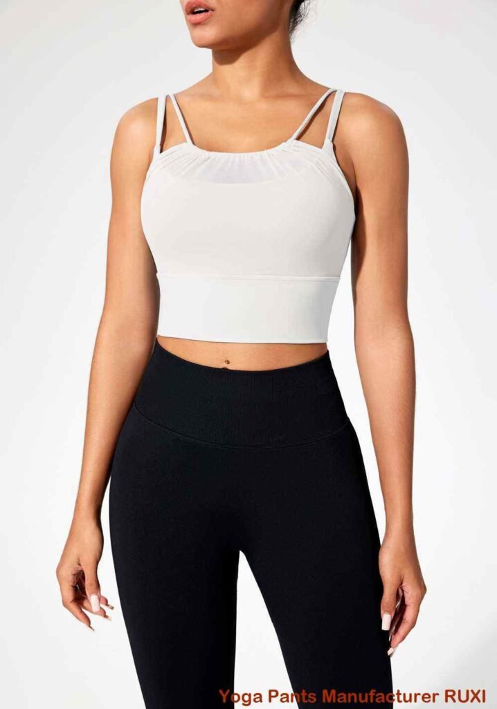 ខោខ្លីហាត់ប្រាណពណ៌បៃតងរបស់ស្ត្រី