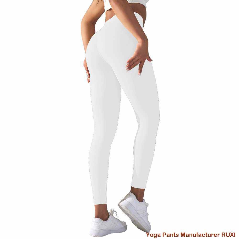 ខោខ្លីរត់របស់បុរសជាមួយស្រទាប់