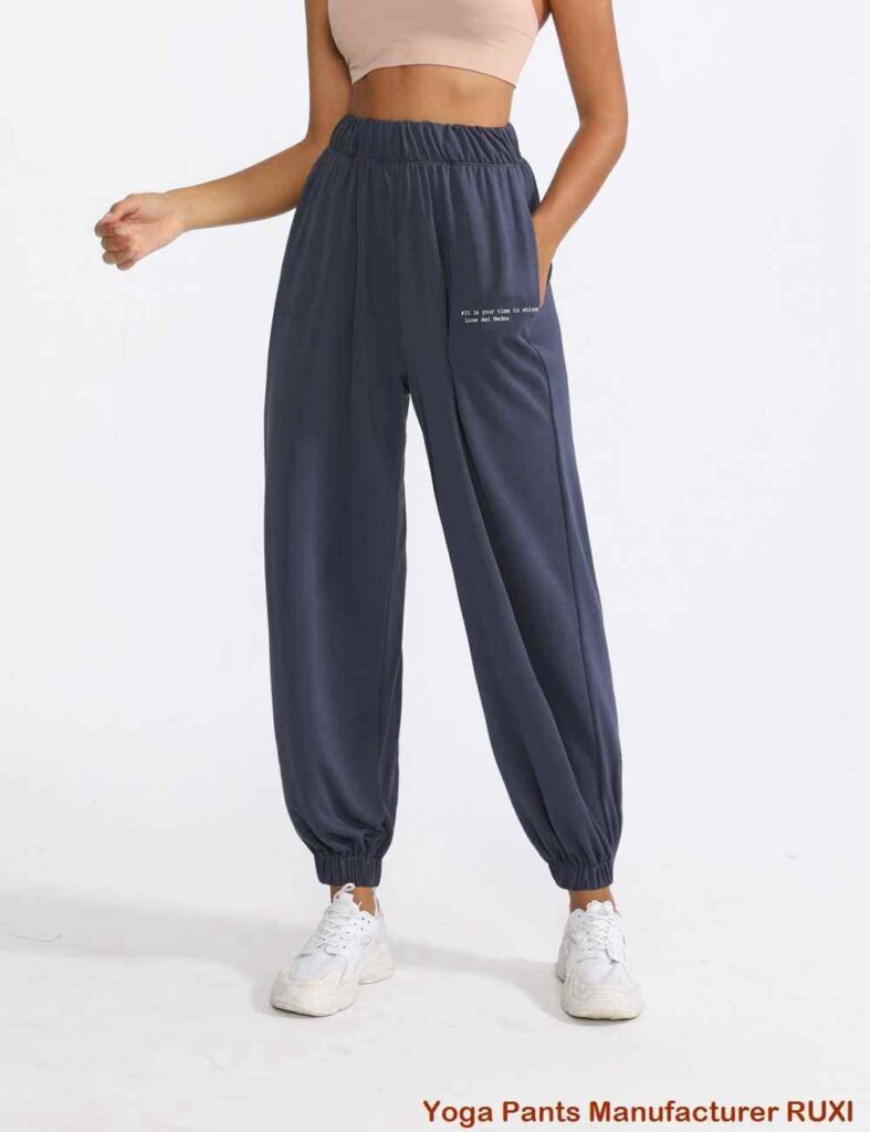 ខោខ្លីកីឡាវាយកូនបាល់ចំនួន 4 RUXI