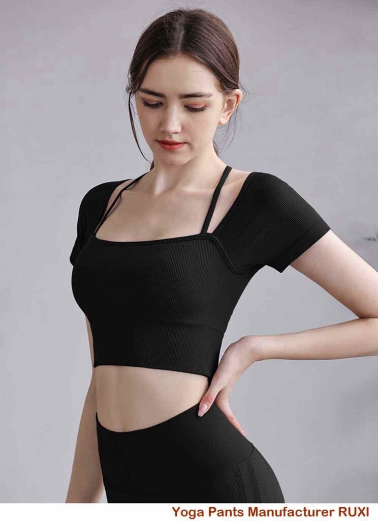 ខោខ្លីរត់របស់ស្ត្រីដោយគ្មានខ្សែ