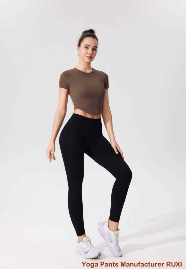 leggings ពណ៌ផ្កាឈូកជាមួយហោប៉ៅ